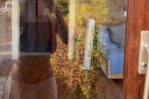 皇马女主持又在展示傲人身材😍不得不说真有品味~