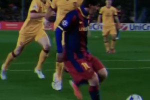 神之一挑！梅西这一球展现出来的技术，大部分前锋无法做到！