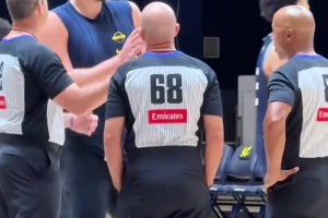 无死角备战！约基奇和马克戴维斯等裁判探讨新赛季规则🧐