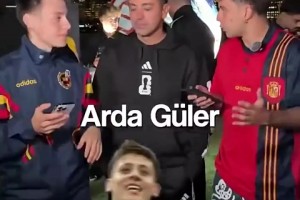 佩德里还差点火候😁！哈维心中比自己更好的中场球员是谁？