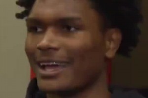 阿门谈和杜兰特搭档：啥时我想刷助攻了 把球传给他就行了~