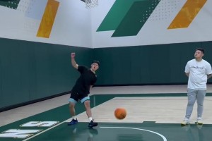 日本惨遭法国绝杀！终场哨声响起时日本球员倒地掩面痛哭🥲