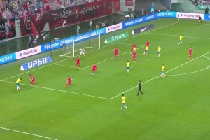 这球漂亮！罗德里戈晃晕后卫弧线球打门得手，巴西2-0韩国