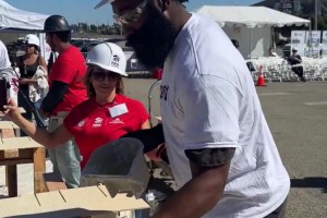 登哥这小帽一戴，气质一点也不输民工杜啊！🤣