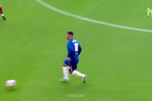 美颜还是那个美颜！传奇赛科斯塔和斯科特尔爆发冲突😁