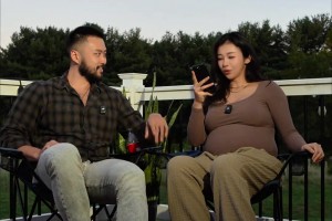 真的好敢聊啊！🙊张曼源与络腮胡老公的读（毒）评论环节