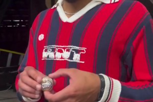 出场顺序制造笑料！卡瓦略盲排球星：芒特战胜一众名宿！