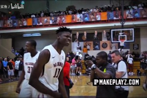 这是什么怪物？慢镜头看这记“死亡”隔扣！飞的有够远的！