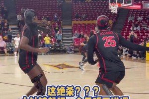 这神仙绝杀？！？金发姑娘起码一周听不进课！