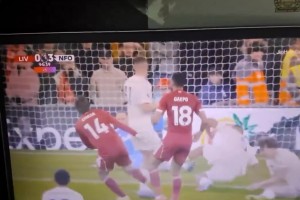 用下体挡射门！森林球员这次防守什么水平？👀